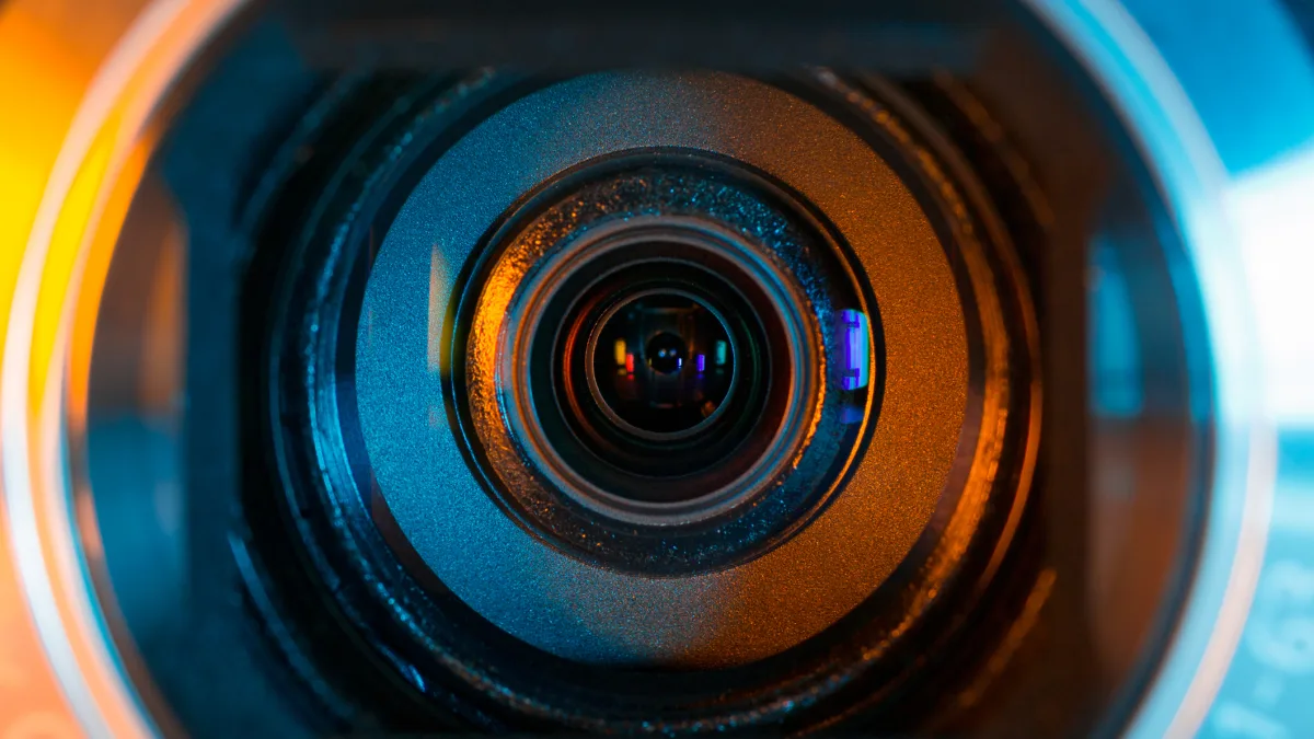 outside lens