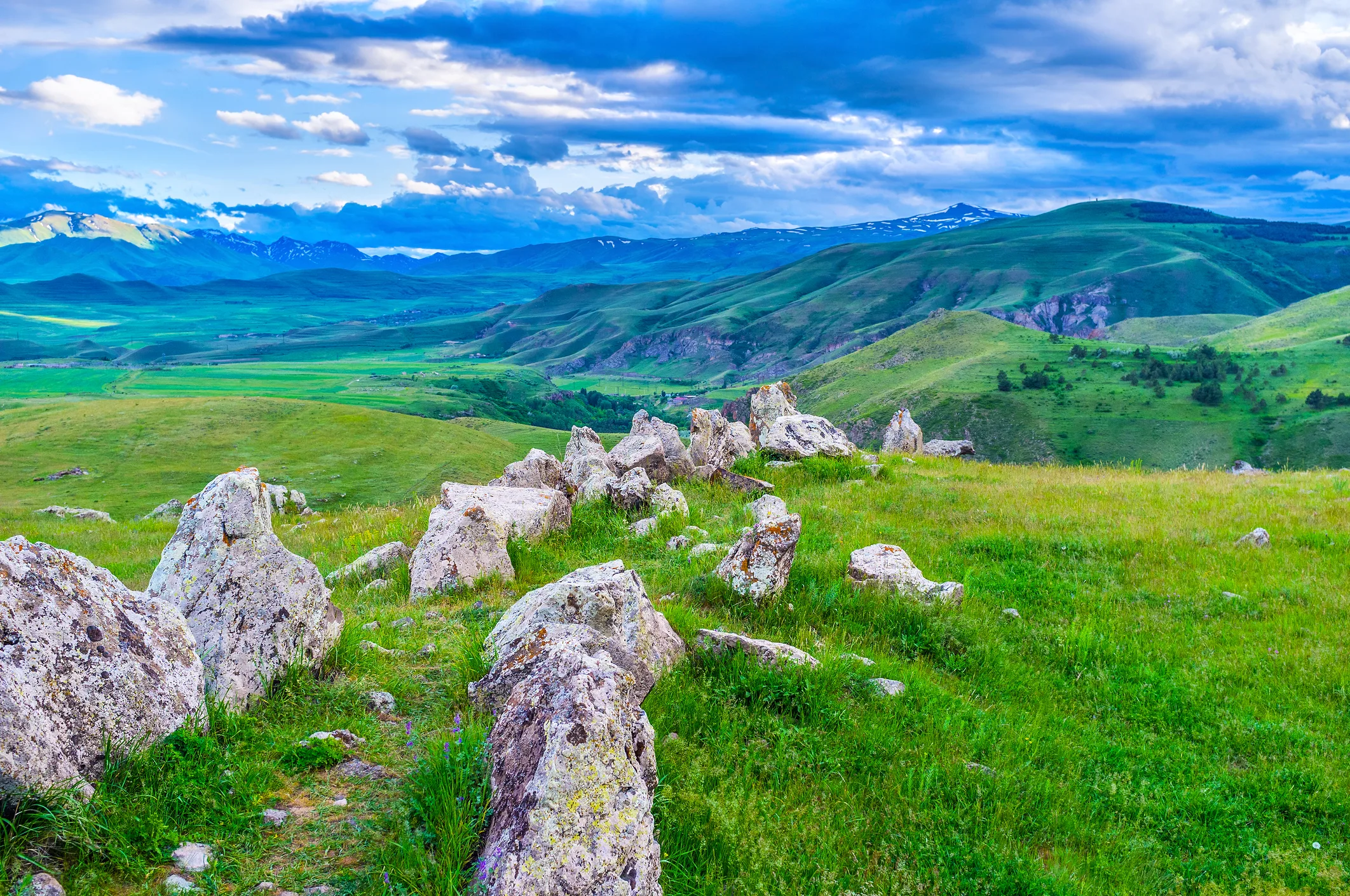 Scenic mountain landscape of Armenia’s Syunik province, the proposed route of the Zangezur Corridor linking Azerbaijan and Türkiye.